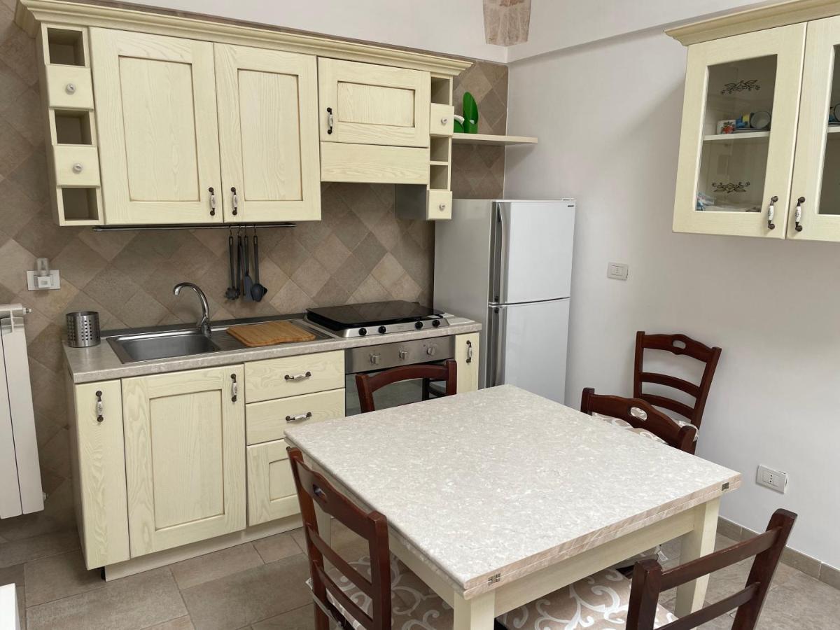 Appartamento Casa Oberdan - Private Parking Monopoli Esterno foto