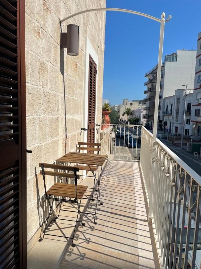 Appartamento Casa Oberdan - Private Parking Monopoli Esterno foto