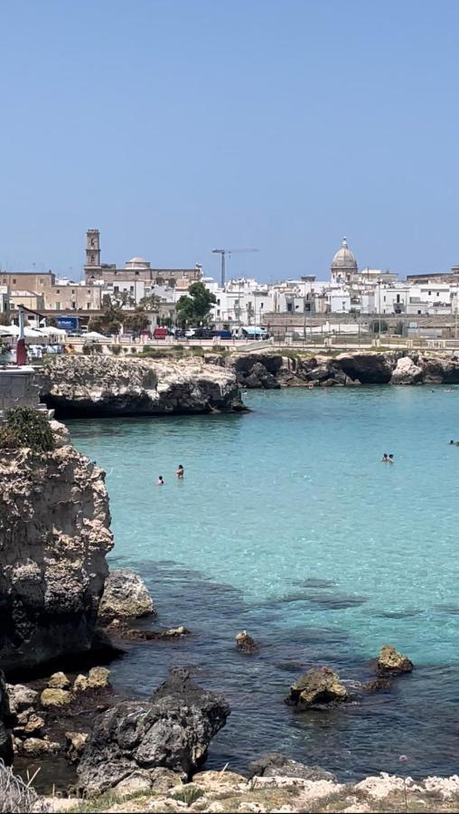 Appartamento Casa Oberdan - Private Parking Monopoli Esterno foto